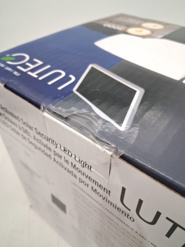 LUTEC MOTION ACTIVATED SOLAR SECURITY LED FLOOD LIGHT - 5000K - 3000LM - WHITE (MODEL: 1937995) image 3