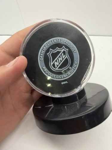SIGNED PATRICK ROY MONTREAL CANADIENS HOCKEY PUCK image 2