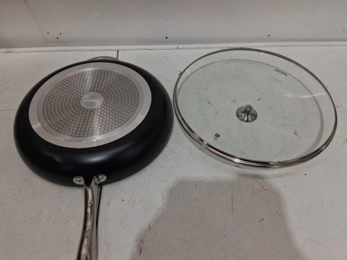Michelangelo Large Nonstick Induction Compatible Ceramic Skillet with Lid - 14" - Orange / Silver (Model: A800175) image 4