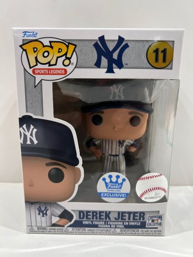 Funko pop! **funko exclusive** sports legends: New York Yankees - Derek jeter vinyl figure (#11) image 2