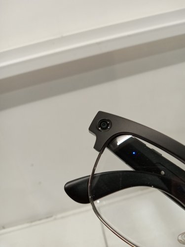Booabei Smart AI Glasses with 8MP Camera, 4K Recording, and Photochromic Lenses - 150mm Frame - Black (Model: W630) image 8