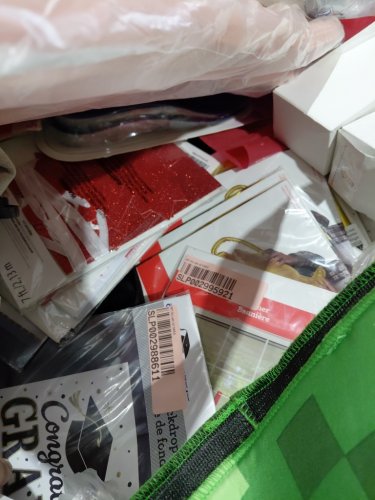 assorted MIXED item MYSTERY PALLET - VARIOUS PRODUCTS - aprox 300+ - (pallet #33) image 9