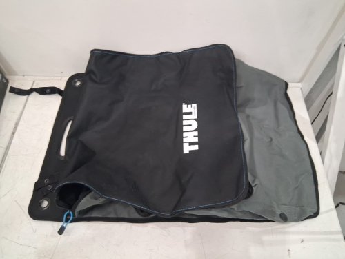 thule outdoor foldable travel shoe organizer with built in ventilation - 4"x 18"x 8" - black (model: 306925) image 3
