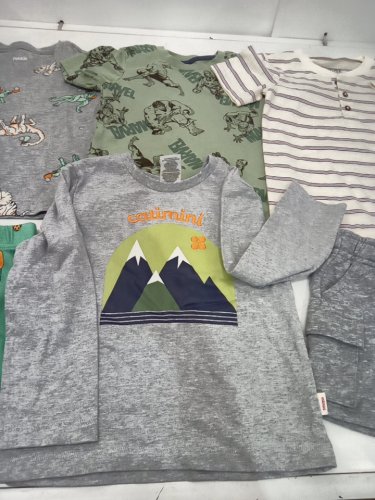 6 ASSORTED BOY'S CLOTHES - SIZES 2T-3T image 3