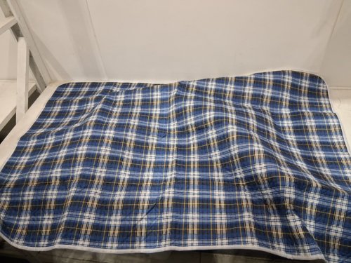 Walson Large Waterproof Foldable Incontinence Mattress Pad -17.7" x 23.6" x 0.3" -blue/yellow/white (model: 4602MXOQQTYS) image 2