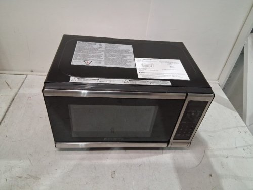 black and decker stainless steel microwave - 700W - 0.7 cuft - black/silver (model: em720cB7-P/CA) image 10