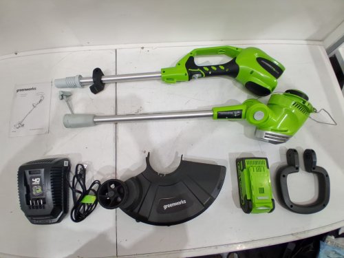 GREENWORKS LITHIUM ION CORDLESS STRING LAWN TRIMMER - 40V - 13" PATH - GREEN (MODEL: STF305) image 3