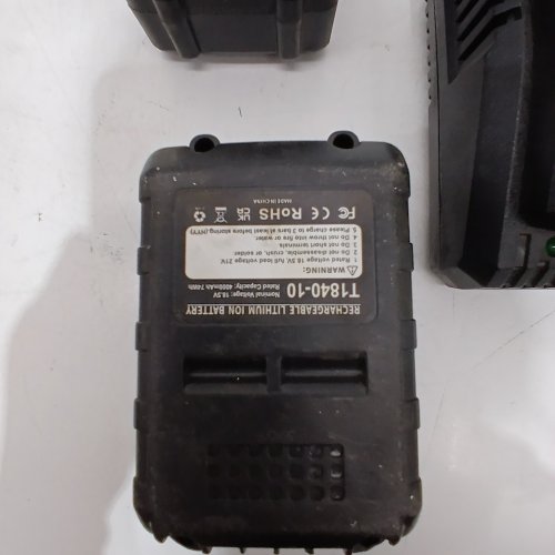 3PC BATTERY AND CHARGER SET - 21V 4AH image 4