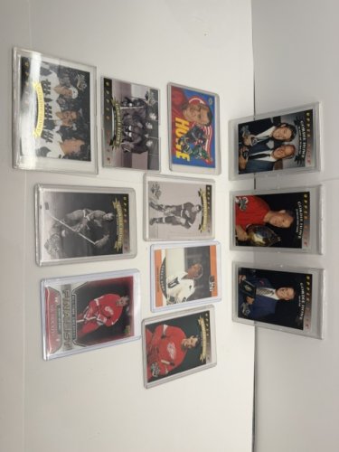 ASSTD GORDIE HOWE HOCKEY CARDS image 10