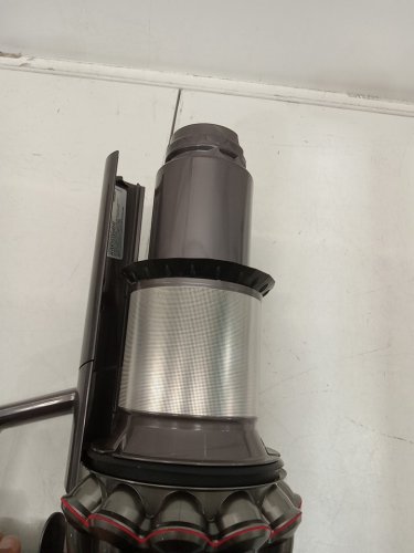 dyson v11 cordless 2-in-1 stick/hand vacuum cleaner with multi-purpose attachments (model: v11 sv28) image 8