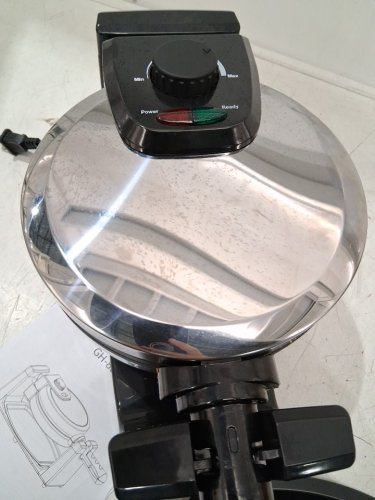 BELLA CLASSIC ROTATING NON-STICK WAFFLE MAKER - CHROME/BLACK (MODEL: GH-805/13991) image 3