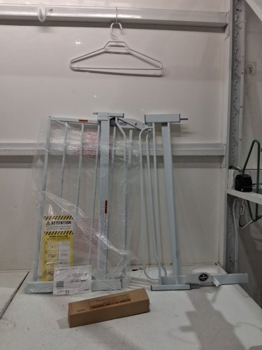 REGALO EASY-STEP METAL WALK-THROUGH SAFETY GATE, 30" X 29'' - 38.5'' - WHITE (MODEL: 1160DS) image 3