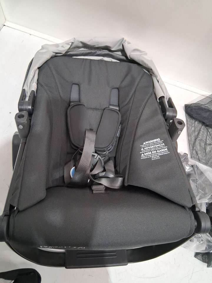 UPPAbaby RumbleSeat V3 Second Lower Seat - FITS vista v2/v3 strollers - greyson charcoal (model: ‎0904-RBS-NA-gry) image 4