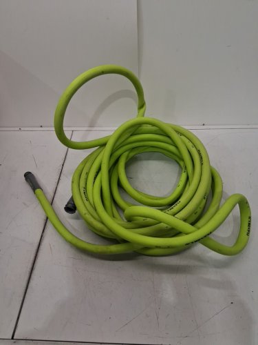 FLEXZILLA BY LEGACY HEAVY DUTY/LIGHTWEIGHT, GARDEN HOSE - 1/2" x 50FT - GREEN image 2