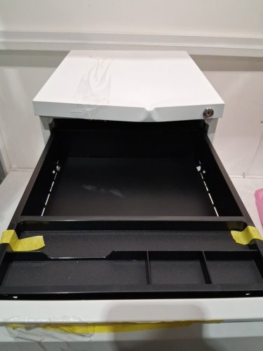 3 drawer metal cabinet with lock - white image 5