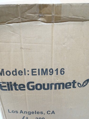 elite gourmet old fashioned wood bucket electric ice cream maker with die‑cast hand crank - 6qt - pine (model: eim916) image 3