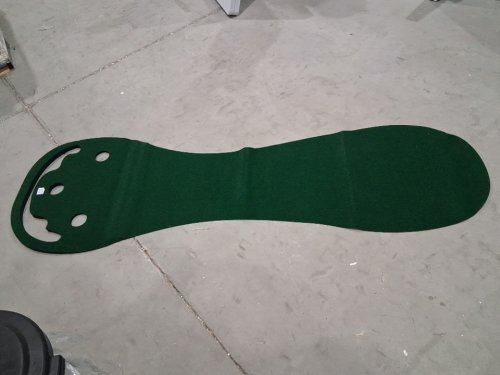 AMAZON BASICS par three golf putting green practice training mat - 33.9" x 106.3" - green (Model: B0DNSLQWCV) image 4
