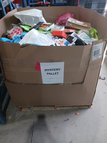assorted MIXED item MYSTERY PALLET - VARIOUS PRODUCTS - aprox 300+ - (pallet #36) image 2