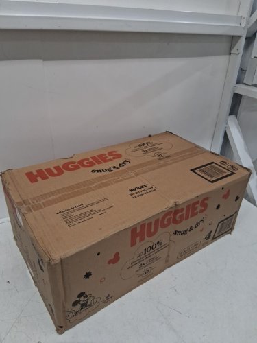186PK HUGGIES SNUG AND DRY DIAPERS - SIZE 4 image 2
