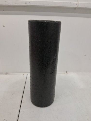 AMAZONBASICS HIGH-DENSITY ROUND FOAM ROLLER FOR MUSCLE RELAXATION - 18" - BLACK (model: ‎EPPBK-18-1) image 2