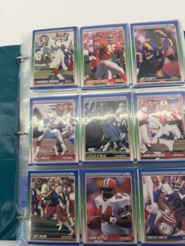 400+ APPROX ASSSTD 1990 SCORE NFL FOOTBALL CARDS image 6