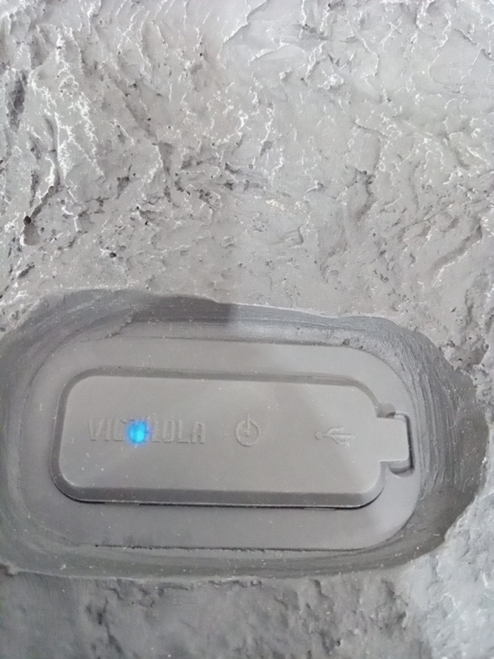 VICTROLA THE SOLAR ROCK OUTDOOR BLUETOOTH SPEAKERS - STONE GREY (MODEL: ITSBO-513PS5) image 3