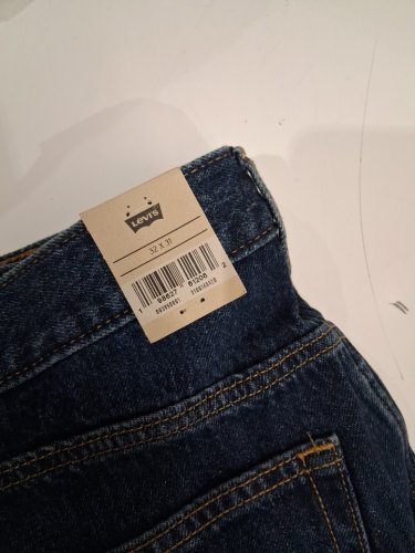 WOMEN'S LEVI'S Cinch Barrel Jeans - 32w x 31l - dark wash (style: PC9-003V5-0001) image 3
