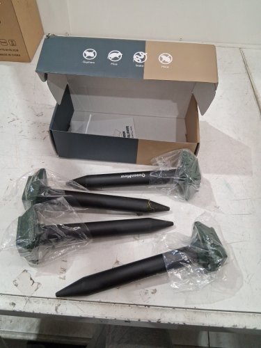 4PK queenmew Ultrasonic Animal Control Device with Motion Sensor and FIashing Light Animal Deterrent - black/GREEN (MODEL: SD-SL187) image 2
