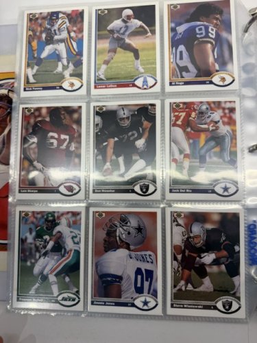 750 APPROX ASSSTD 1991 UPPER DECK NFL FOOTBALL CARDS image 16