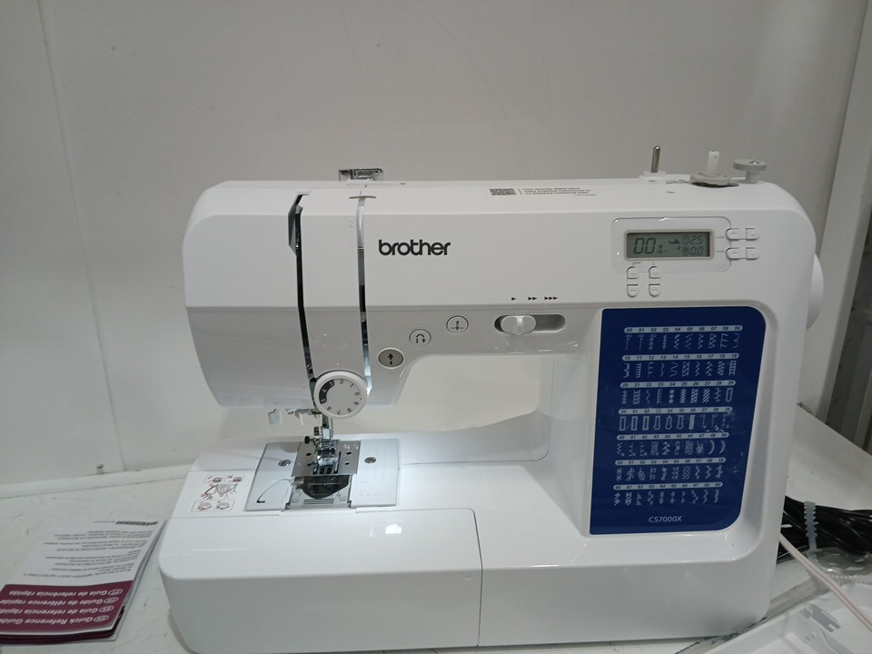 Brother computerised 70 stitch Sewing & Quilting Machine with lcd display, hard cover & extension table - White (Model: CS7000X) image 4