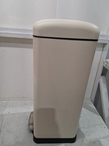 happimess Betty Retro Step-Open Trash Can with Fingerprint Resistant Soft-Close Lid - 30L -  almond/cream (model:HPM1007F) image 8