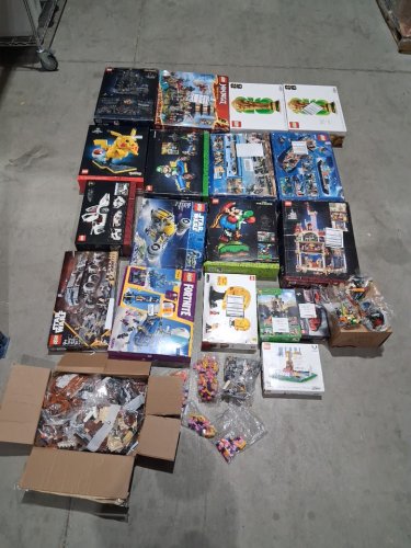 20+ ASSORTED LEGO SETS - star wars/mario/ pokemon  + MORE image 2