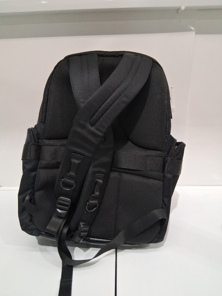 Targus Mobile Elite Laptop Backpack - 26 Litres - Black (Model: 1872125) image 3