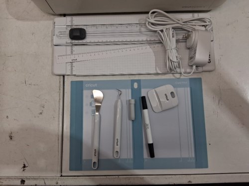 CRICUT Explore 5 Vinyl CUTTING MACHINE Essential Bundle - TAUPE (MODEL: cxpl204c / 8003147) image 4