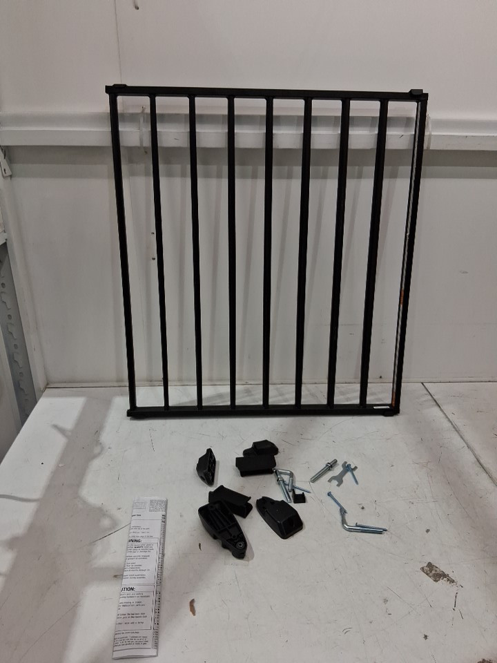 Safety 1st Top of Stairs Expanding Metal Gate - 28" x 27"- 42" - Black (Model: GA090CBLKF2) image 3