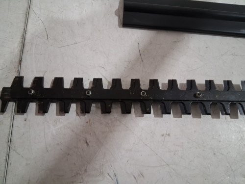 VIYUKI Articulating Hedge Trimmer Attachment Universal compatibility - 16" - black (model: vi-ata-01 image 5