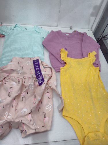 6 ASSORTED GIRLS CLOTHES - SIZE 24M- ASSORTED BRANDS image 3