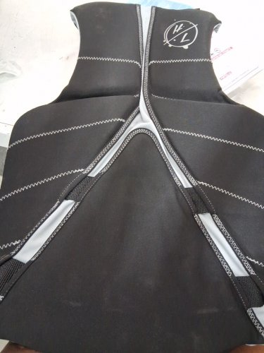 Men's Hyperlite Neoprene PFD Life Vest with Buckle Straps - Medium - Black/Grey (Model: 3246/1819494) image 4