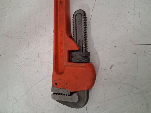 Task Tools pipe wrench - 24" - red (model: T25446) image 4