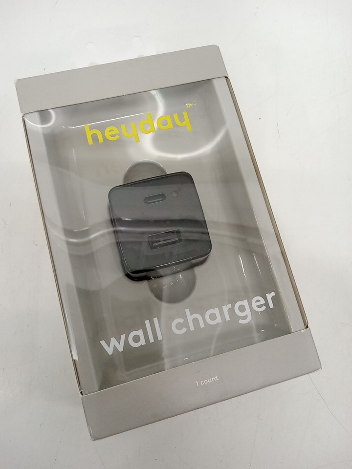 Heyday dual port wall charger block - USB-A and USB-C - 20W max output - black (Model: 080 08 0436) image 2