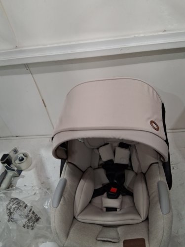 Maxi-Cosi Mico Luxe+ Infant Car Seat, Lightweight, Easy Install with MaxiLock- desert wonder - beige (model: 22366cgkf) image 3