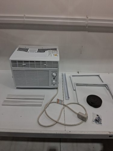GE APPLIANCES ELECTRONIC WINDOW AIR CONDITIONER - 5,000 BTU - 150SQ.FT - WHITE (MODEL: AWAS05BWFC) image 3
