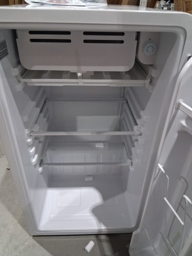 frigidaire retro compact rounded corner premium mini fridge - 3.2 cubic feet - white (model: efr372-white-6com) image 5