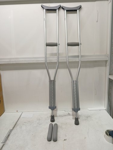 medline guardian standard aluminum adjustable crutches - 5.2FT to 5.10FT - aluminum (model: mdsv80535) image 3