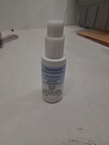 NEUTROGENA ULTRA SHEER MOISTURIZING FACE SERUM SUNSCREEN SPF 50+ - 50ML image 2
