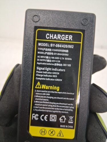 universal ac adapter with attachments - 42v/2a - (model: by-084/420/002) image 4