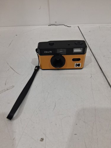 Kodak Ultra F9 Reusable 35mm Film Camera - built-in flash - Black/Yellow (MODEL: 490172) image 2
