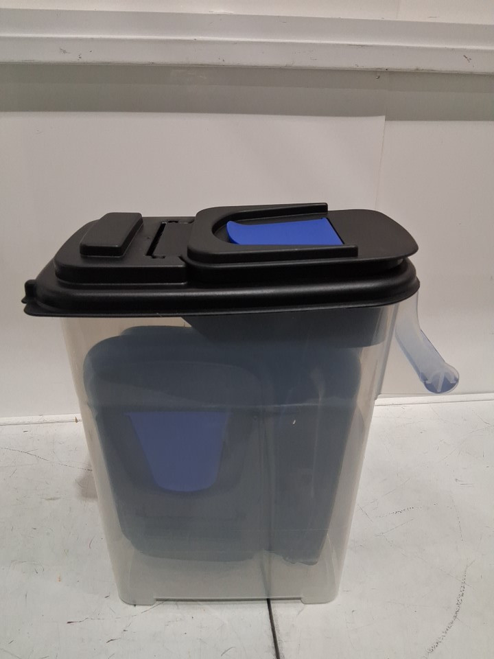 BROIL KING WOOD PELLET STORAGE BIN WITH HANDLE - 20lb Capacity - Clear/Black (MODEL: 66900) image 3
