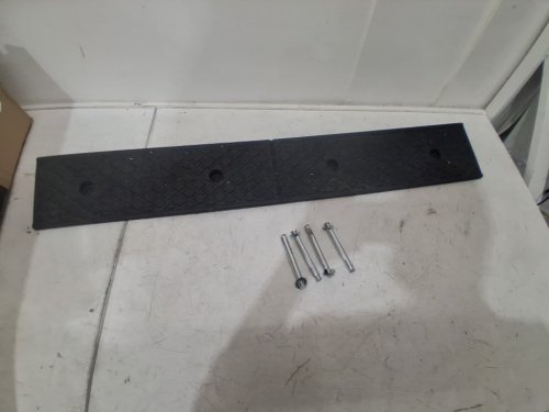 PLSER Vehicle/Curb/Motorcycle/Car/Bike/Wheelchair Ramp for Driveway - 4410LBS/1T CAP - 39.4" x 5.9" x 2" - Black (Model: RC0001-NH) image 4