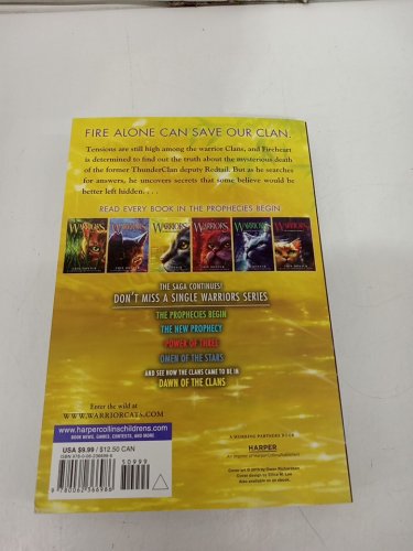 (PAPERBACK) WARRIORS: THE PROPHECIES BEGIN SERIES (BOOK 3) "FOREST OF SECRETS" BY ERIN HUNTER image 3